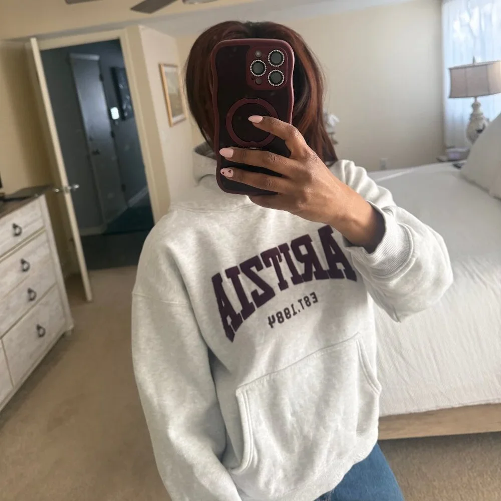 Aritzia Cozy Sweatfleece Perfect Hoodie - Picture 2 of 7